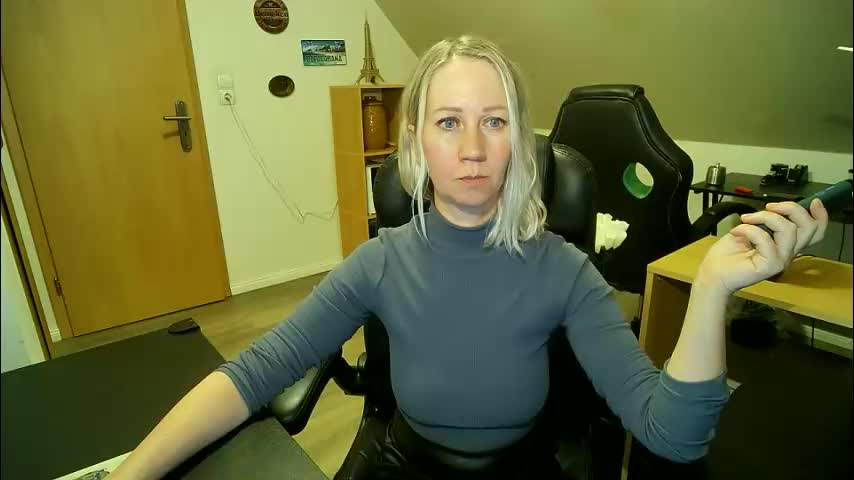 _korall_ Adult Chat December 17, 2025