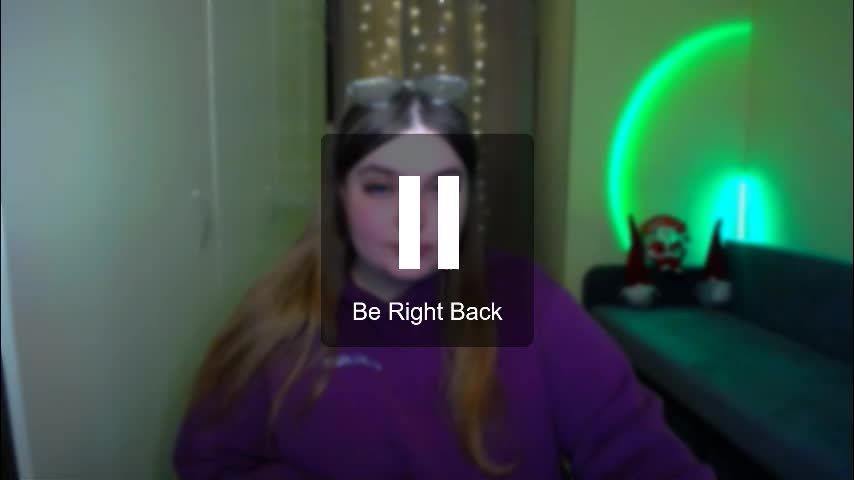 emma_dorn Adult Chat December 17, 2025