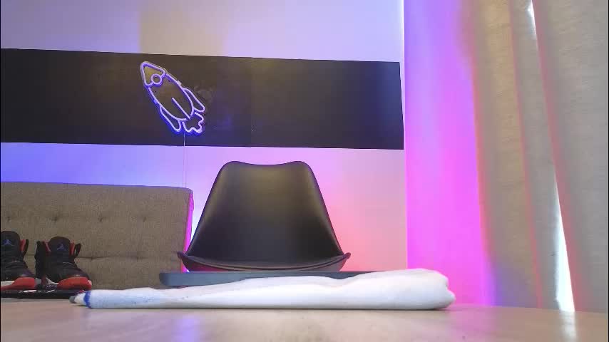 mattxfeet Adult Chat December 17, 2025