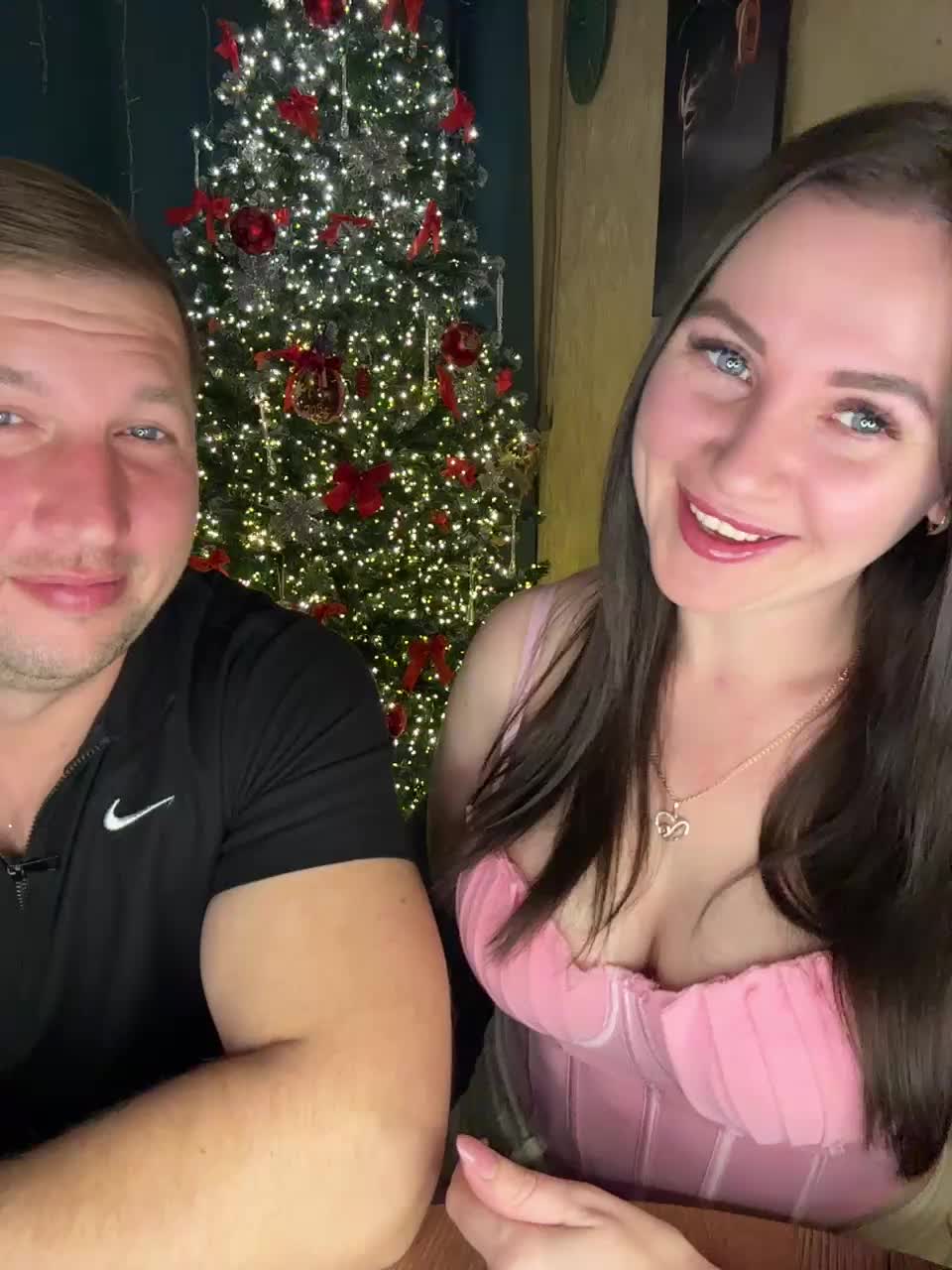 SladenkieVmeste Adult Chat December 17, 2025