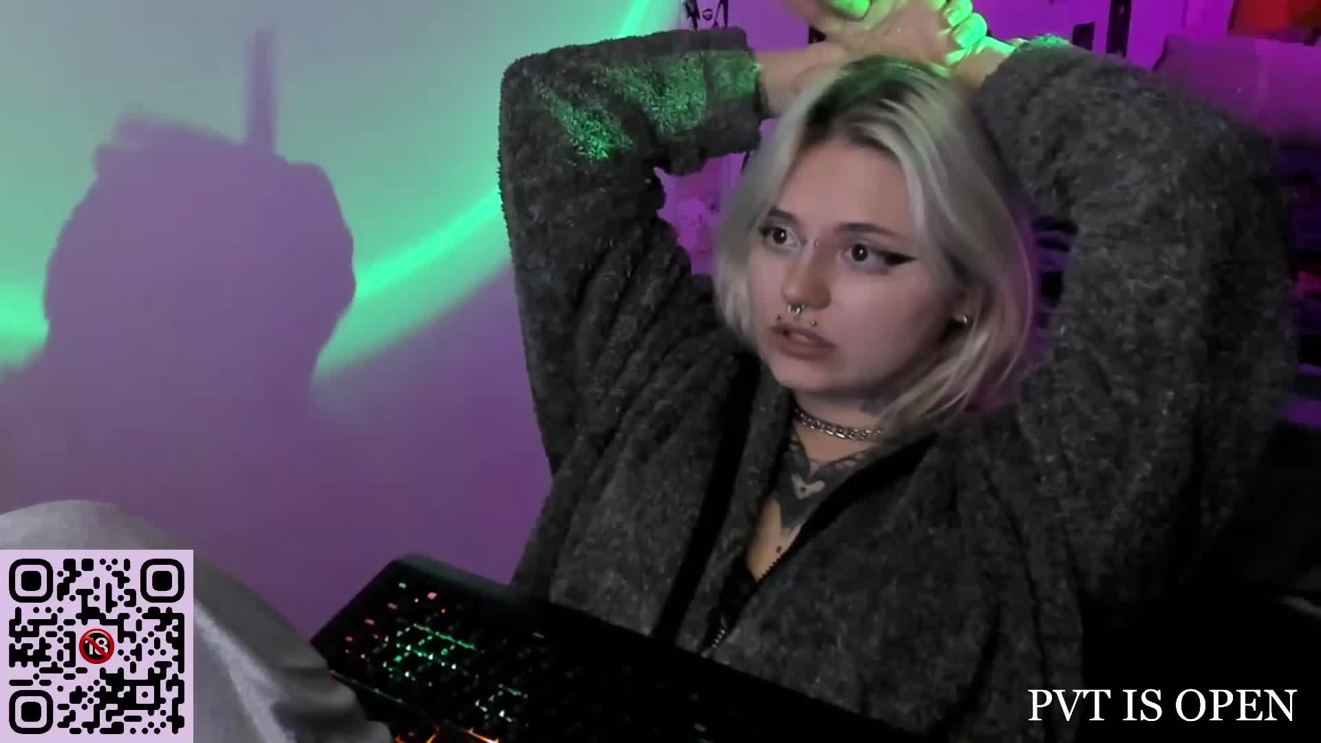 BOPOBKA-TOKEHOB Adult Chat December 17, 2025