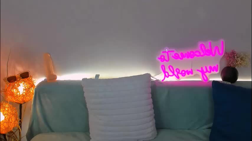 madis0n_crystal Adult Chat December 17, 2025