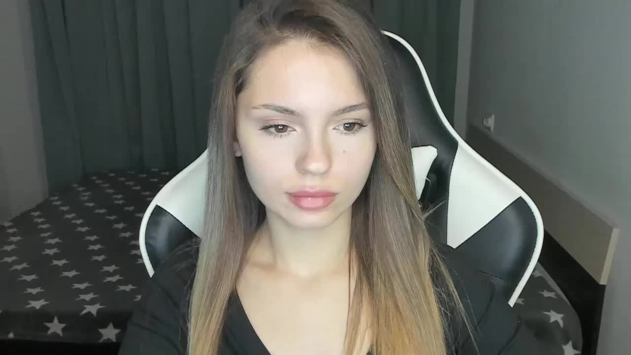 EmiMe Adult Chat December 18, 2025