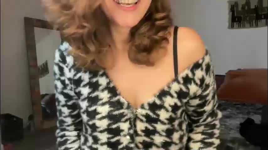 leahsparkles Adult Chat December 18, 2025