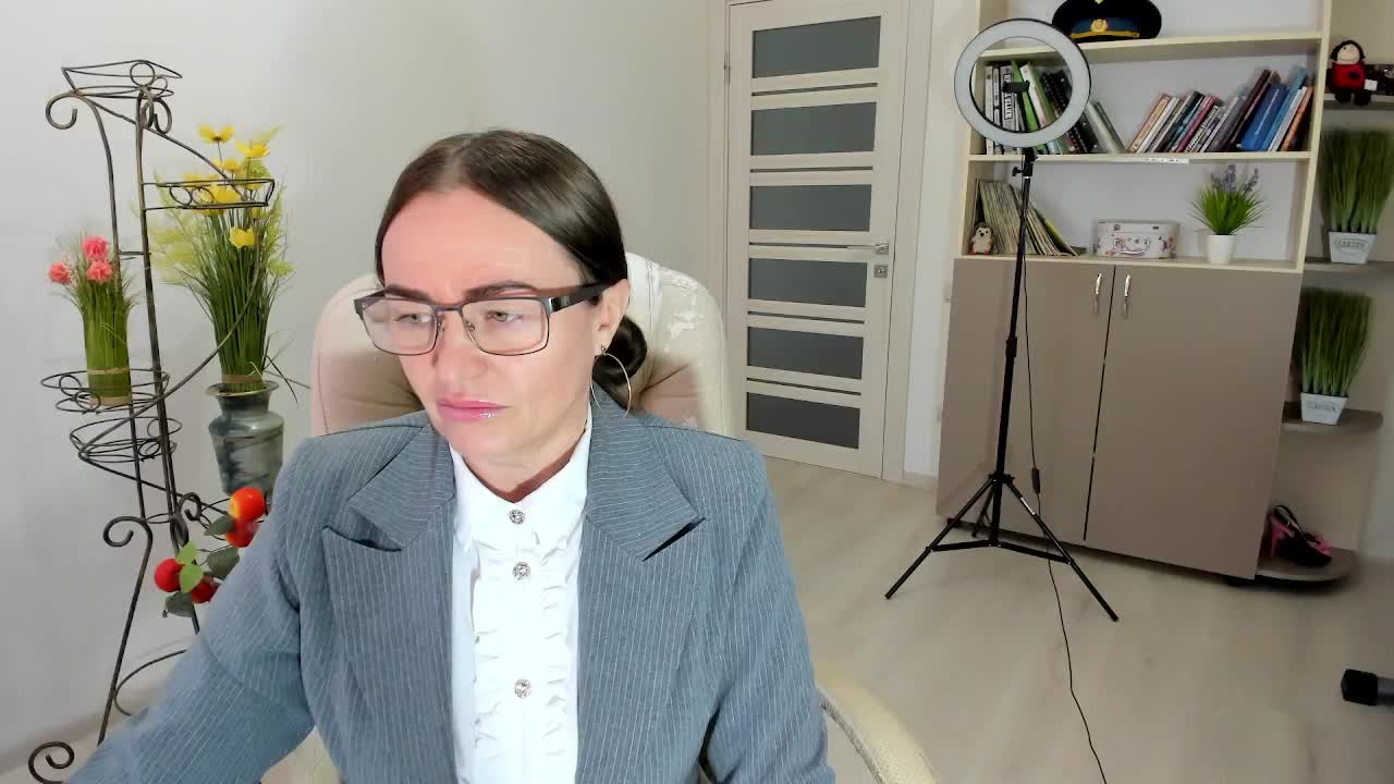 -Michelle- Adult Chat December 18, 2025