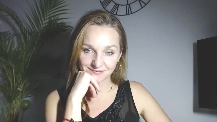 alicialux Adult Chat December 18, 2025