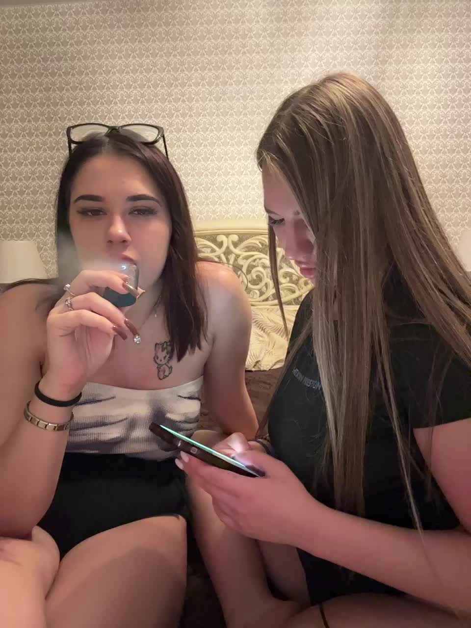 Karoleila_07 Adult Chat December 18, 2025