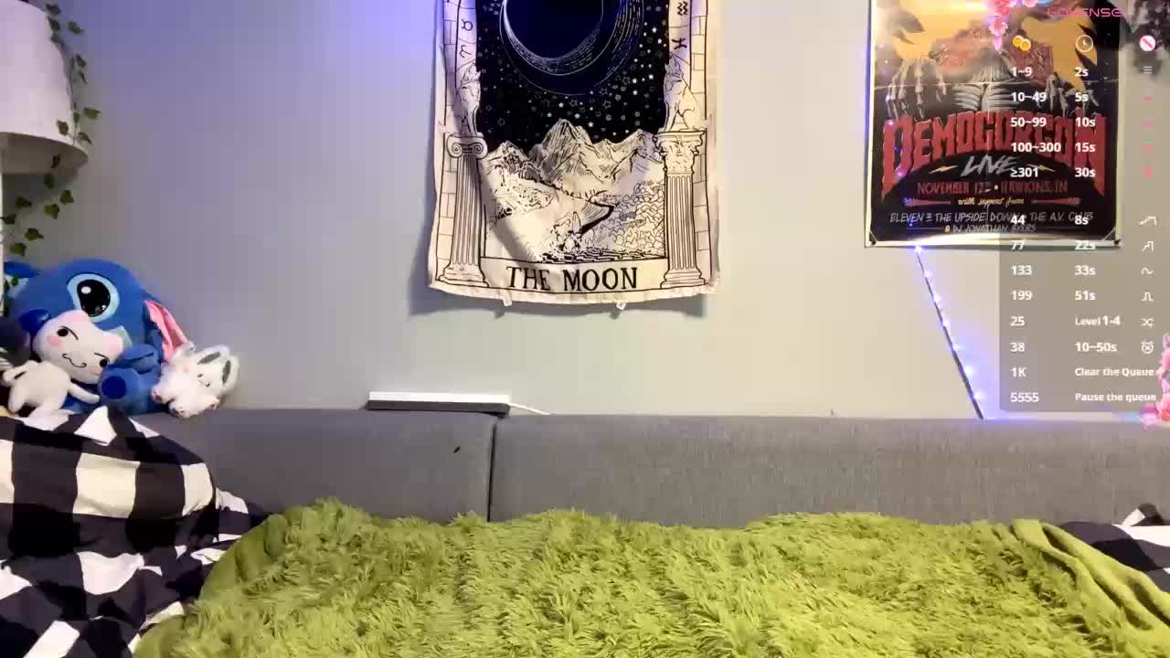 SweetieLuna Adult Chat December 18, 2025