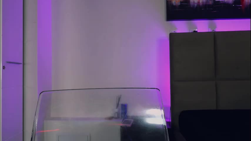 aurora_cherry Adult Chat December 18, 2025