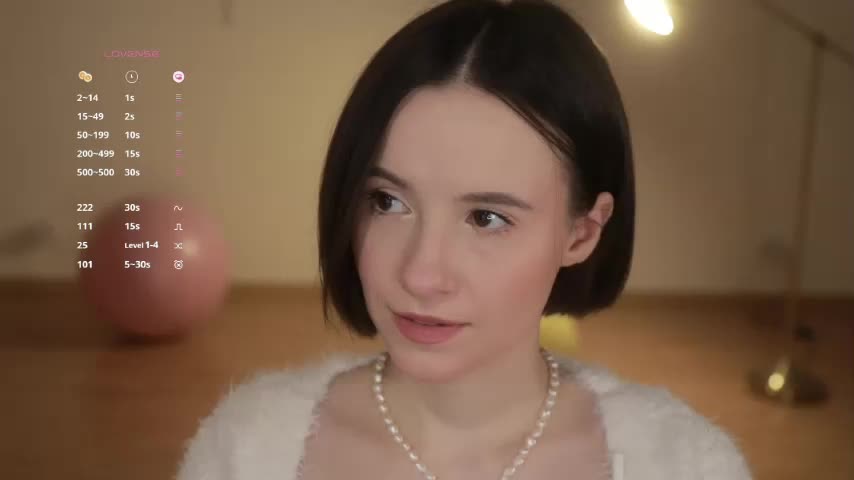 MissEssie Adult Chat December 18, 2025