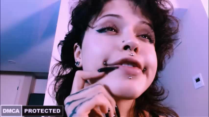 erii_xoxo Adult Chat December 18, 2025