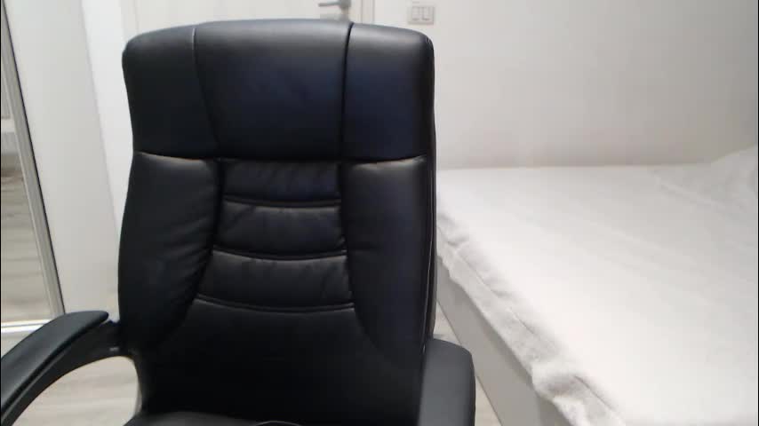 blue_eyes96 Adult Chat December 18, 2025