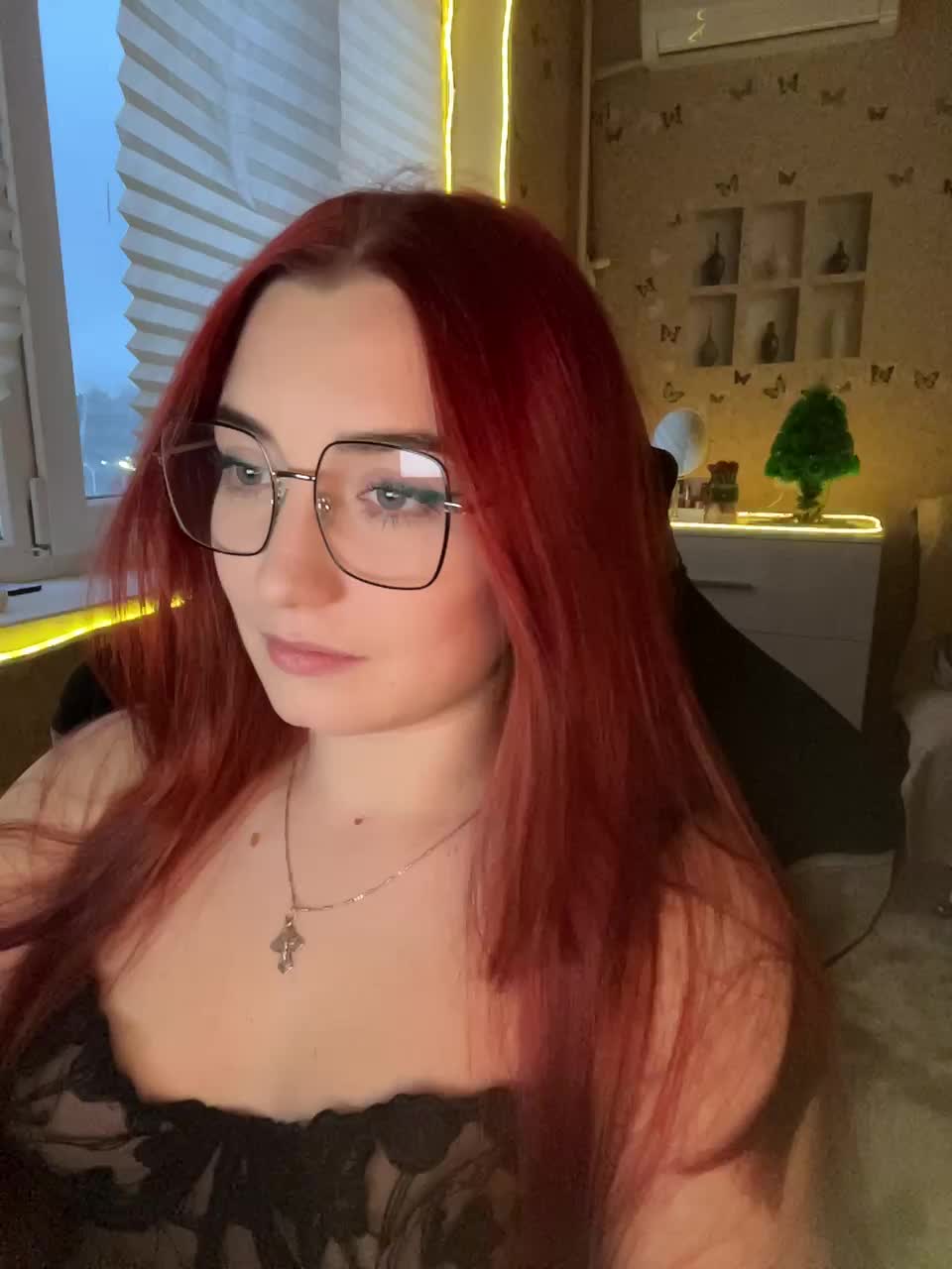 ScarletWitch Adult Chat December 18, 2025