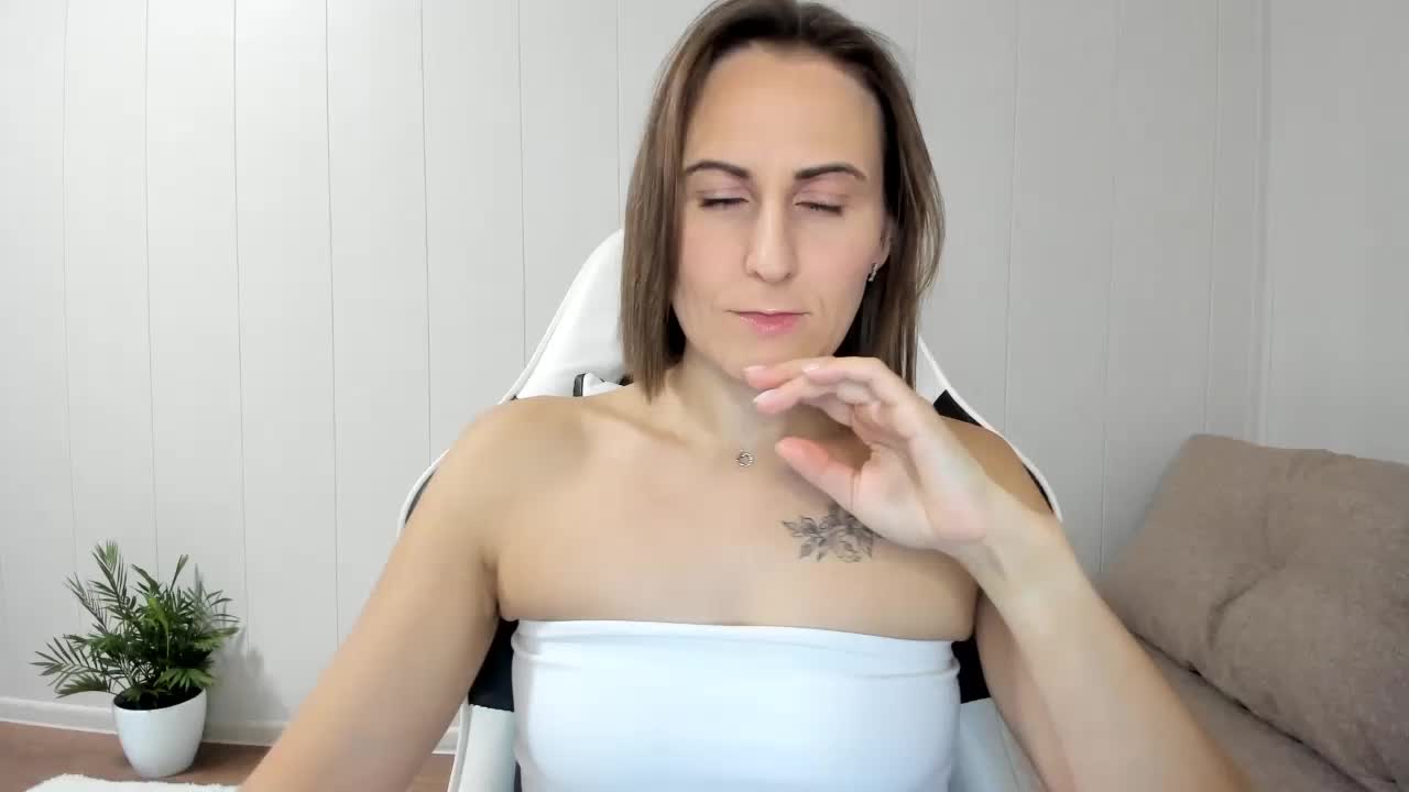 Kiza9 Adult Chat December 18, 2025