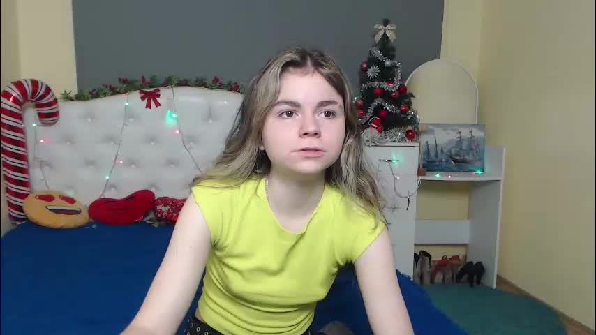 rrtinaredly Adult Chat December 18, 2025