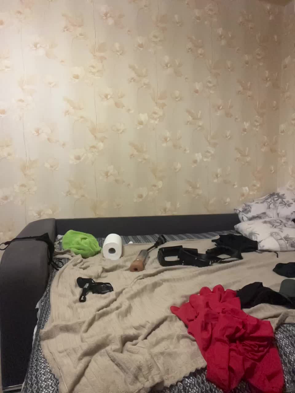 MadmenLovers Adult Chat December 18, 2025