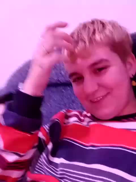 2Lesbians Adult Chat December 18, 2025