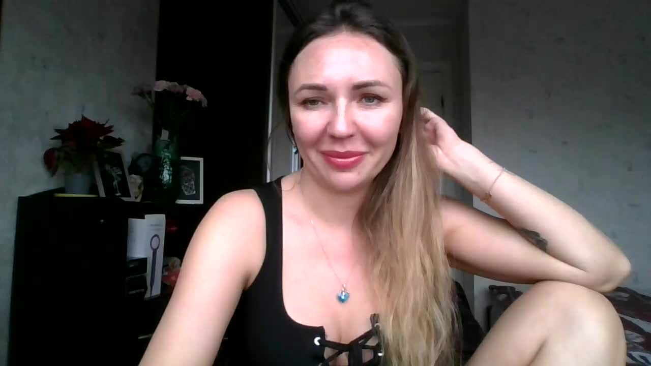 CuteAngelina Adult Chat December 18, 2025