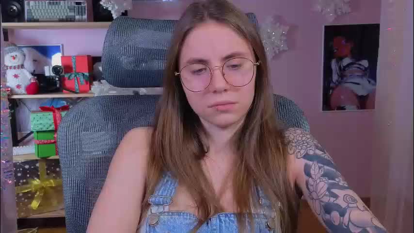 _lovelylove_ Adult Chat December 18, 2025