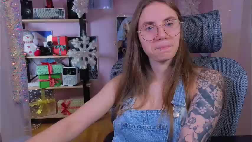 _lovelylove_ Adult Chat December 18, 2025