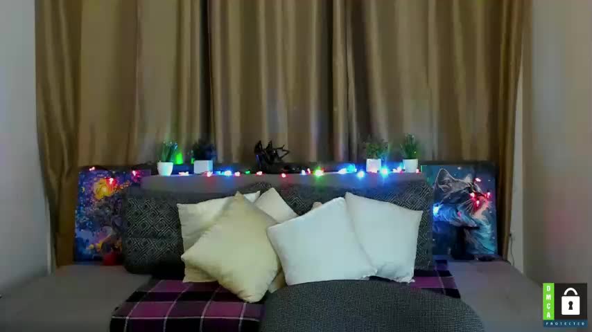Aliciaredluv Adult Chat December 18, 2025