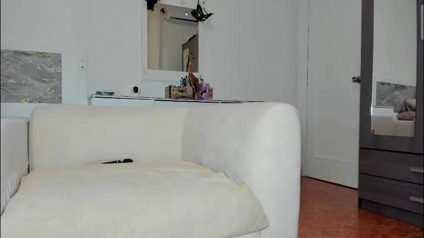 anisialuna_ Adult Chat December 18, 2025