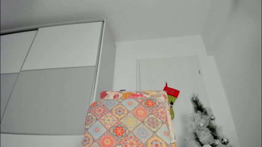 snow_flakee Adult Chat December 18, 2025