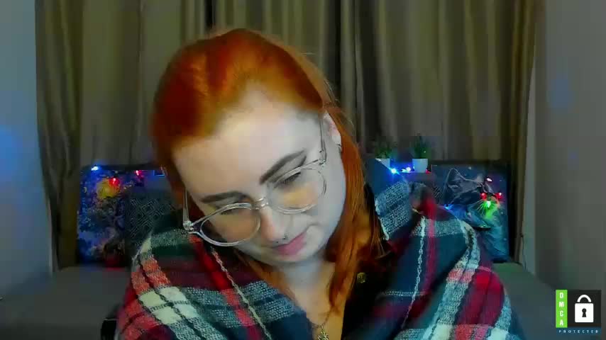 Aliciaredluv Adult Chat December 18, 2025