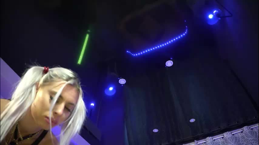 mandypeas Adult Chat December 18, 2025