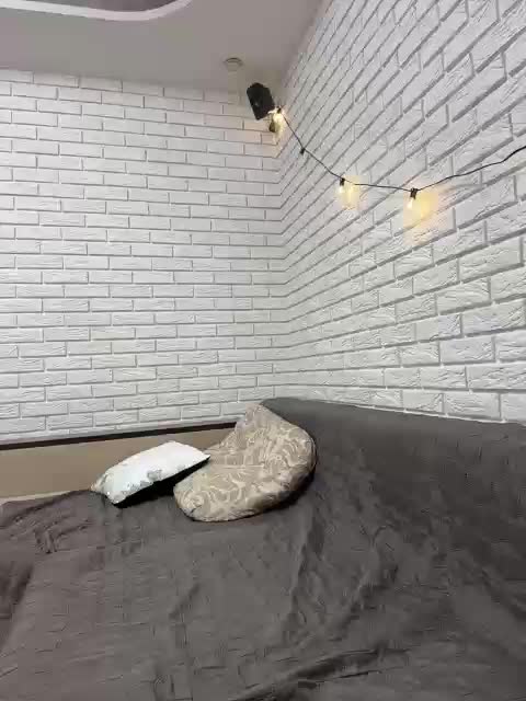 KitFox Adult Chat December 18, 2025