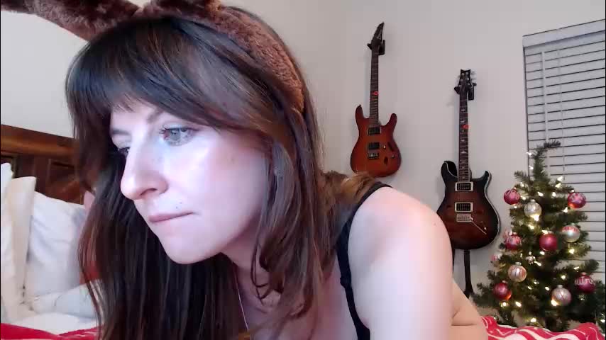 ashleyyylove13 Adult Chat December 18, 2025