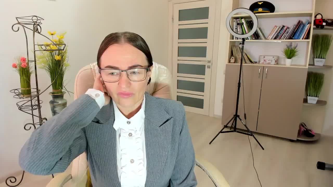 -Michelle- Adult Chat December 18, 2025