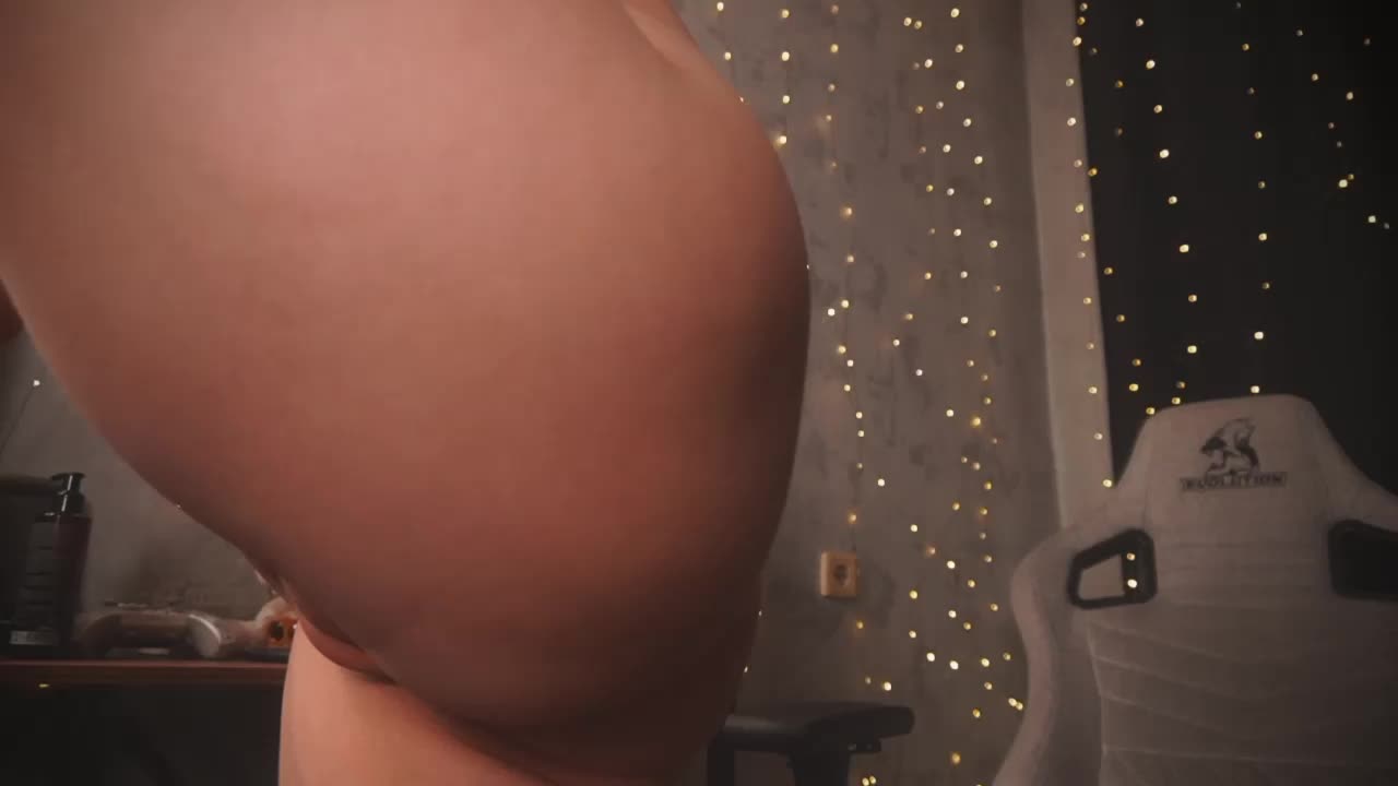 cutesoneckaaa Adult Chat December 18, 2025