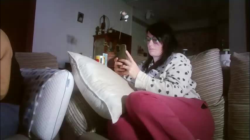 lolahueso Adult Chat December 18, 2025