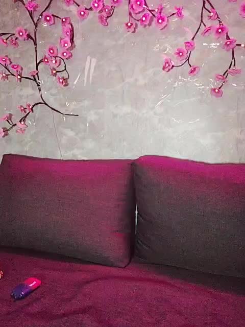 SexyKitty75-1 Adult Chat December 18, 2025