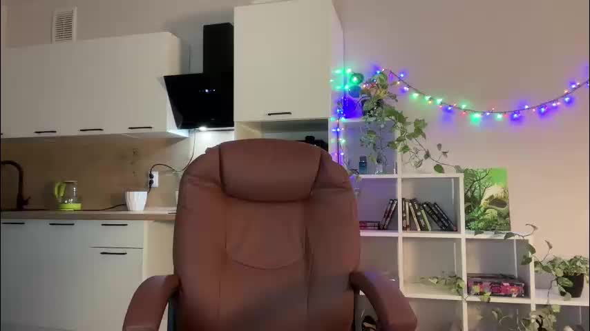 sweetdreamvic Adult Chat December 18, 2025