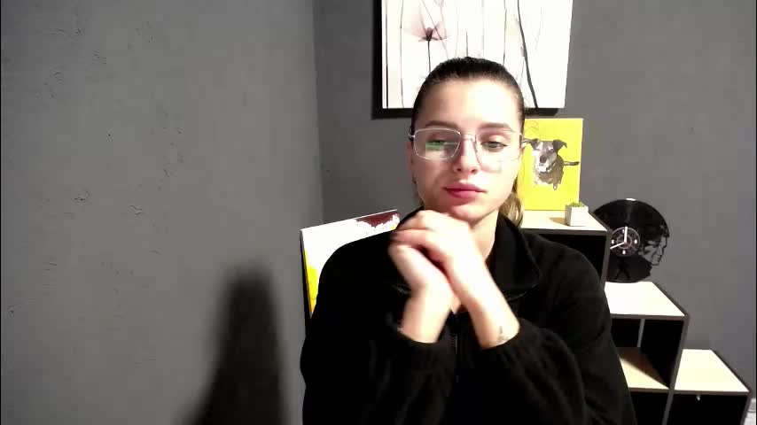 olivia_vi Adult Chat December 19, 2025