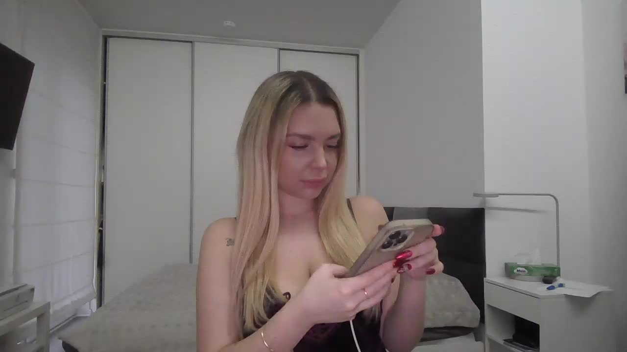 pinkpanther8899 Adult Chat December 18, 2025