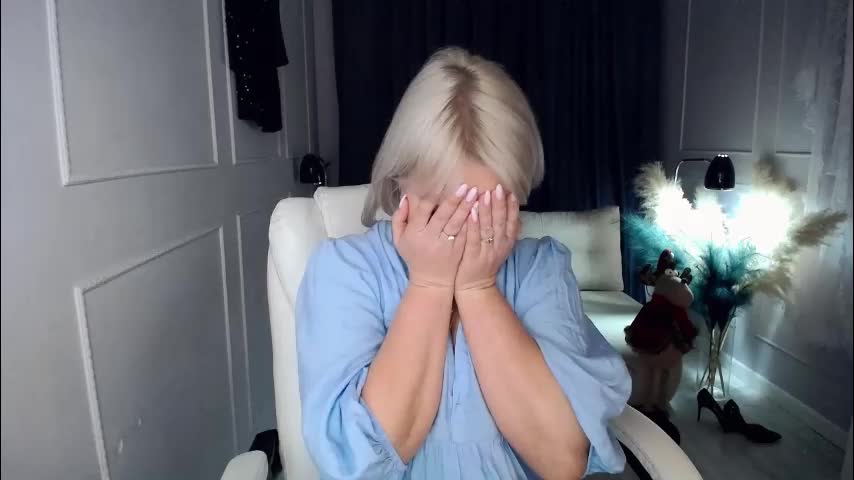 emmmam Adult Chat December 18, 2025