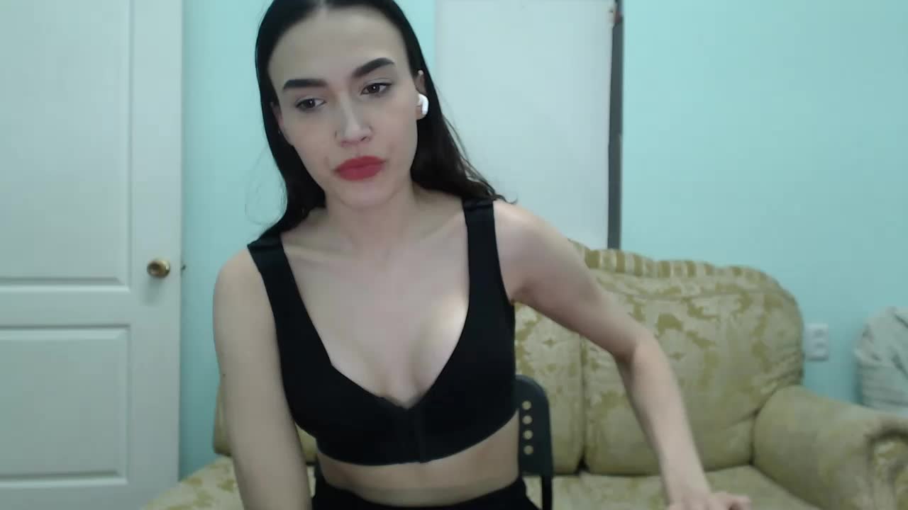 Iloniyaa Adult Chat December 17, 2025