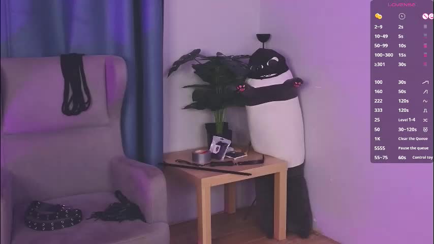 hotlaracroft Adult Chat December 19, 2025