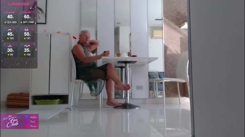 roxana_brooks Adult Chat December 19, 2025