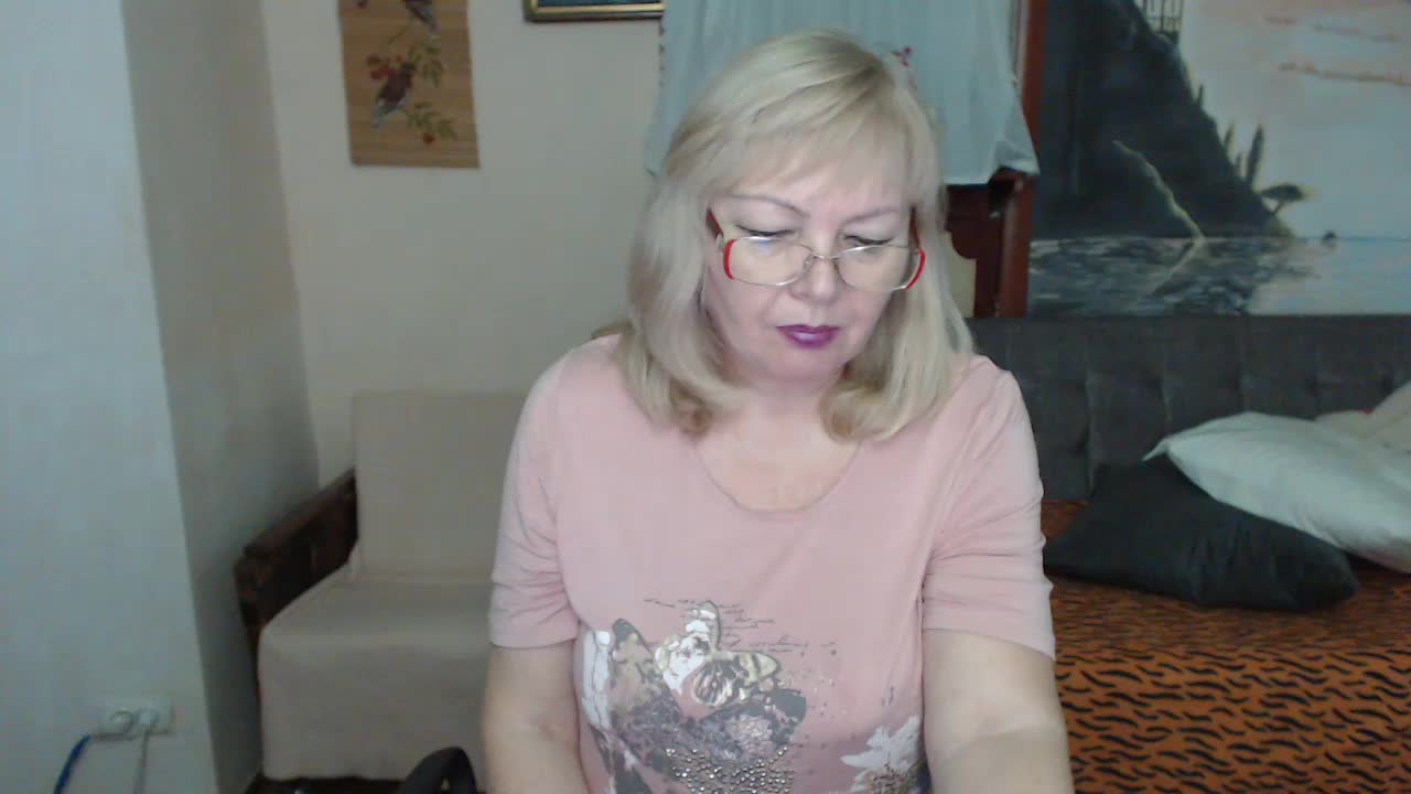 EvelynLoveShy Adult Chat December 19, 2025