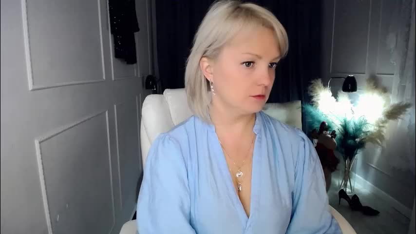 emmmam Adult Chat December 19, 2025