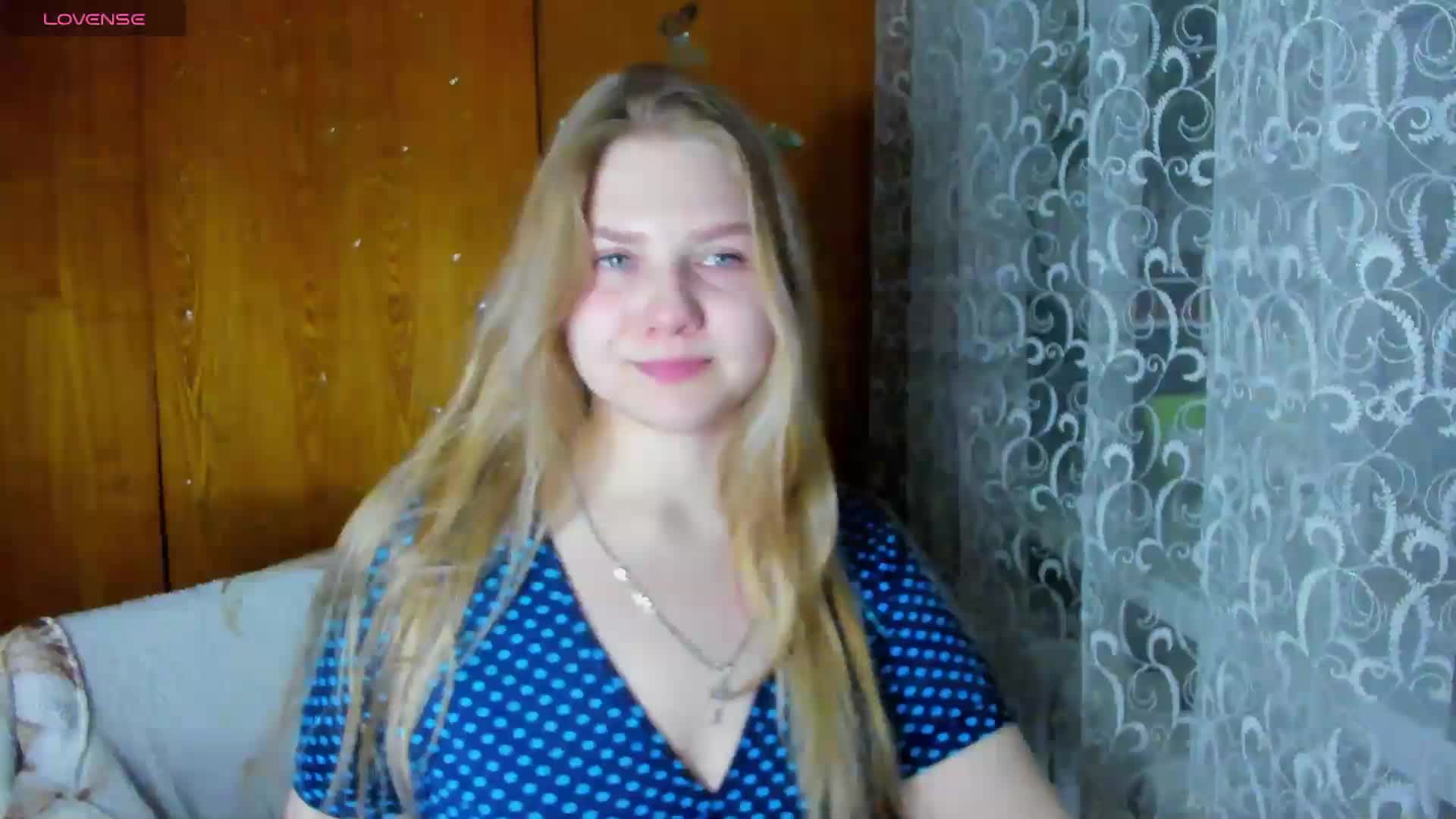 Emma-Frizea Adult Chat December 19, 2025