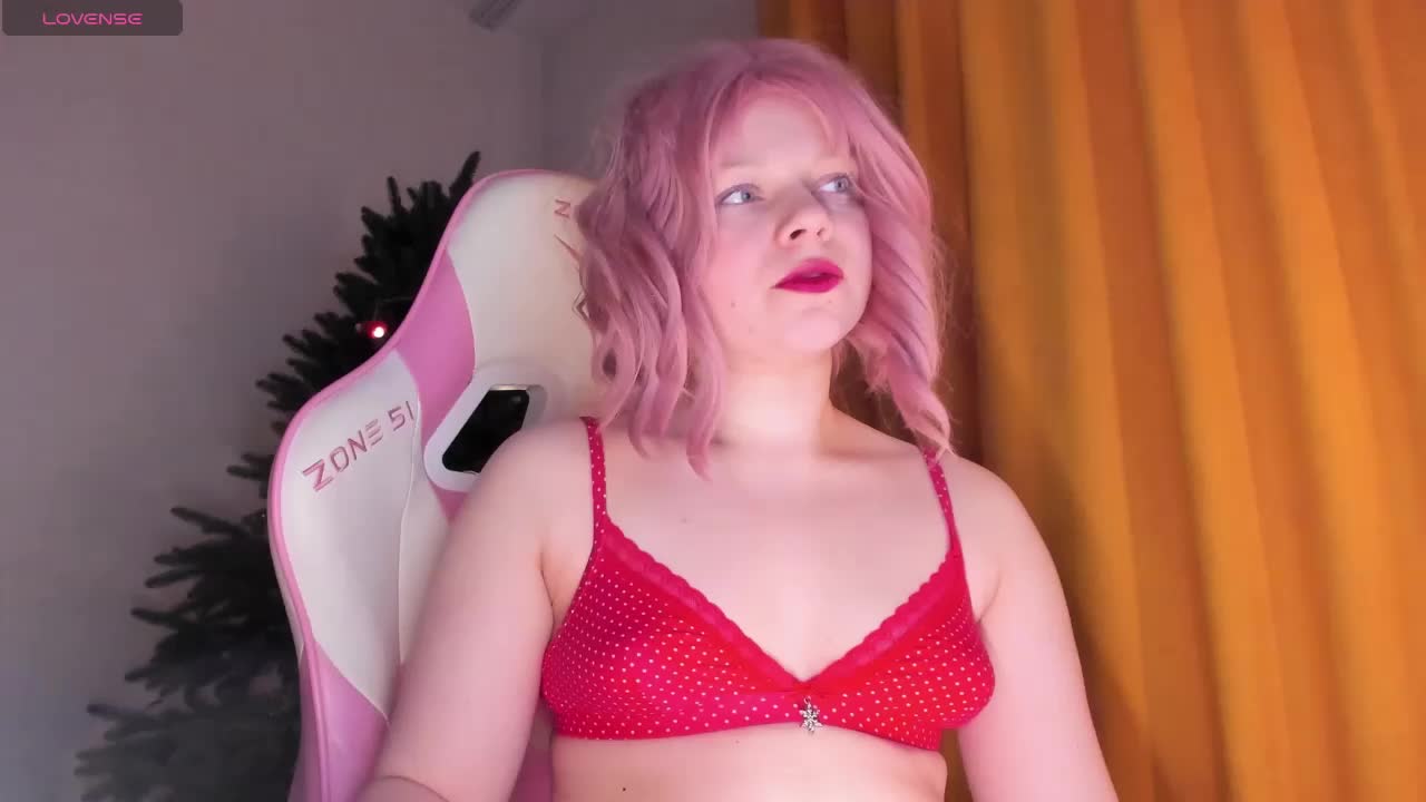 CutieSue Adult Chat December 19, 2025