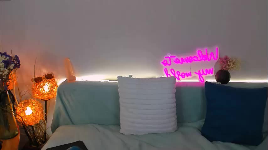 madis0n_crystal Adult Chat December 19, 2025