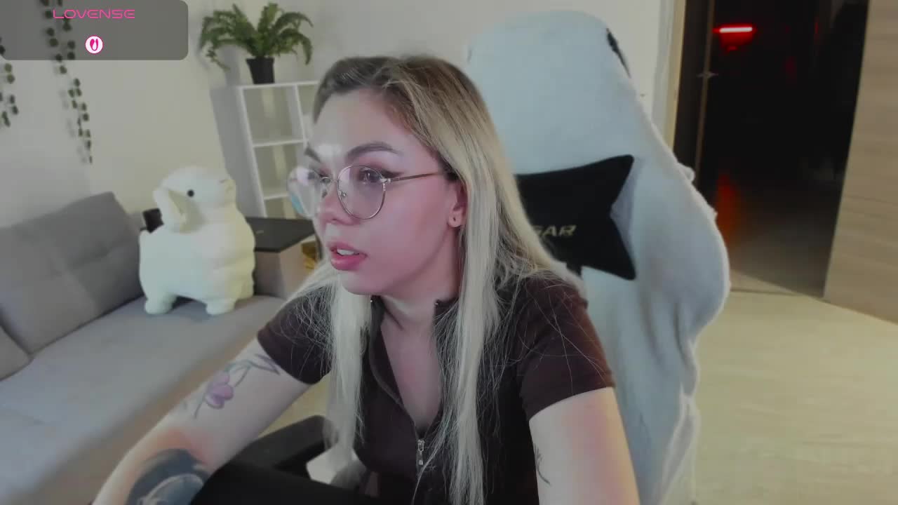 SpecterGirl Adult Chat December 19, 2025