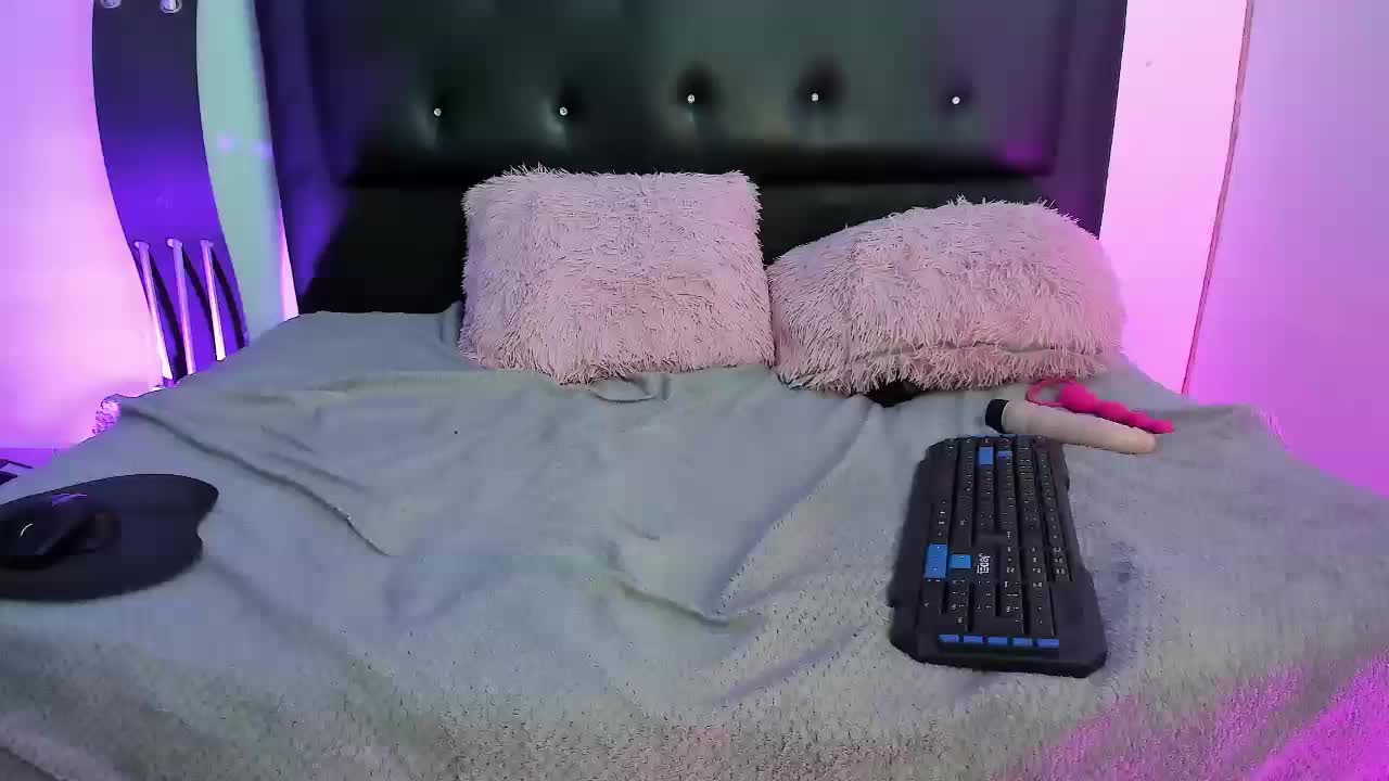 Hanna-K Adult Chat December 19, 2025