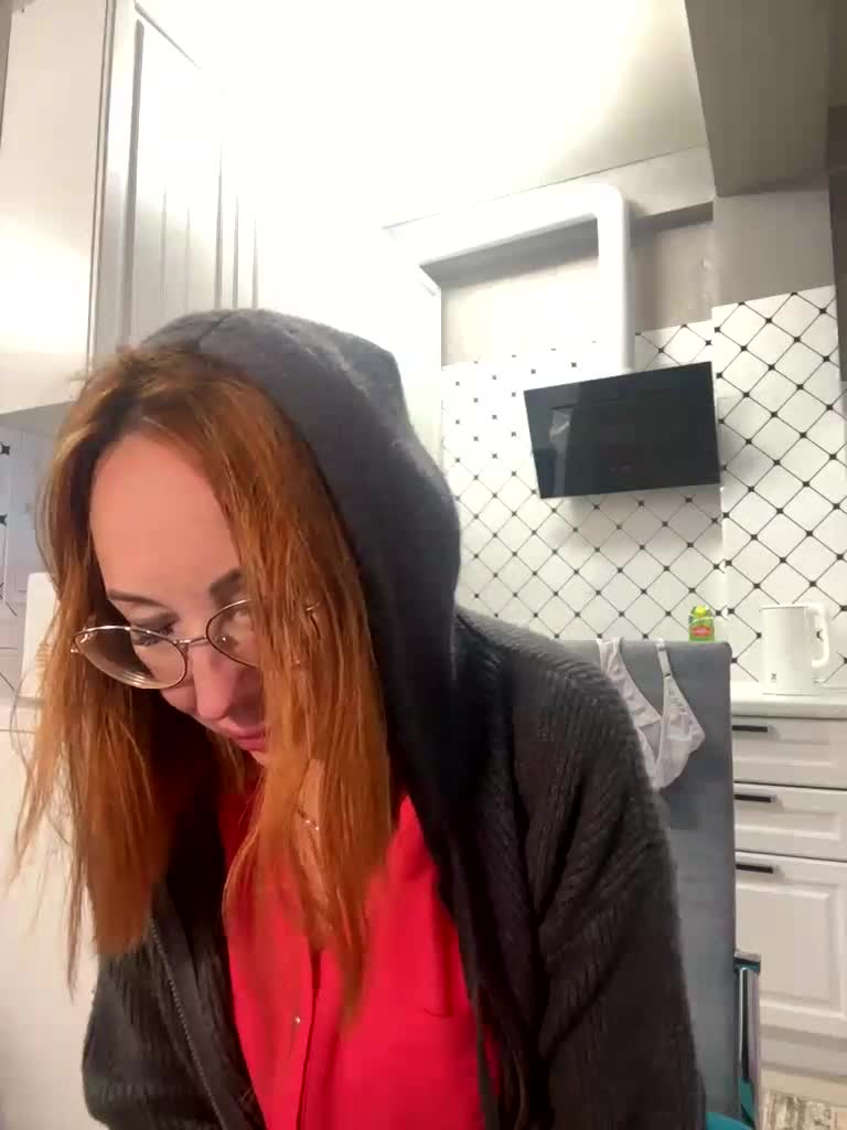 Pink-Lips Adult Chat December 19, 2025